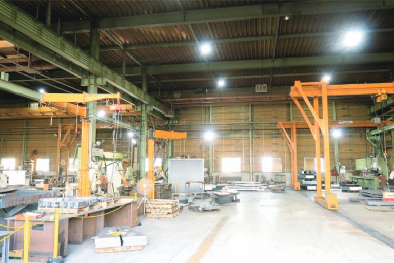 飯塚鉄鋼、本社の加工設備増強　切断量月4500トン目指す