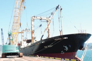 ナンセイスチール、広島で越向け初船積み　5000トン輸出　湾岸ヤード