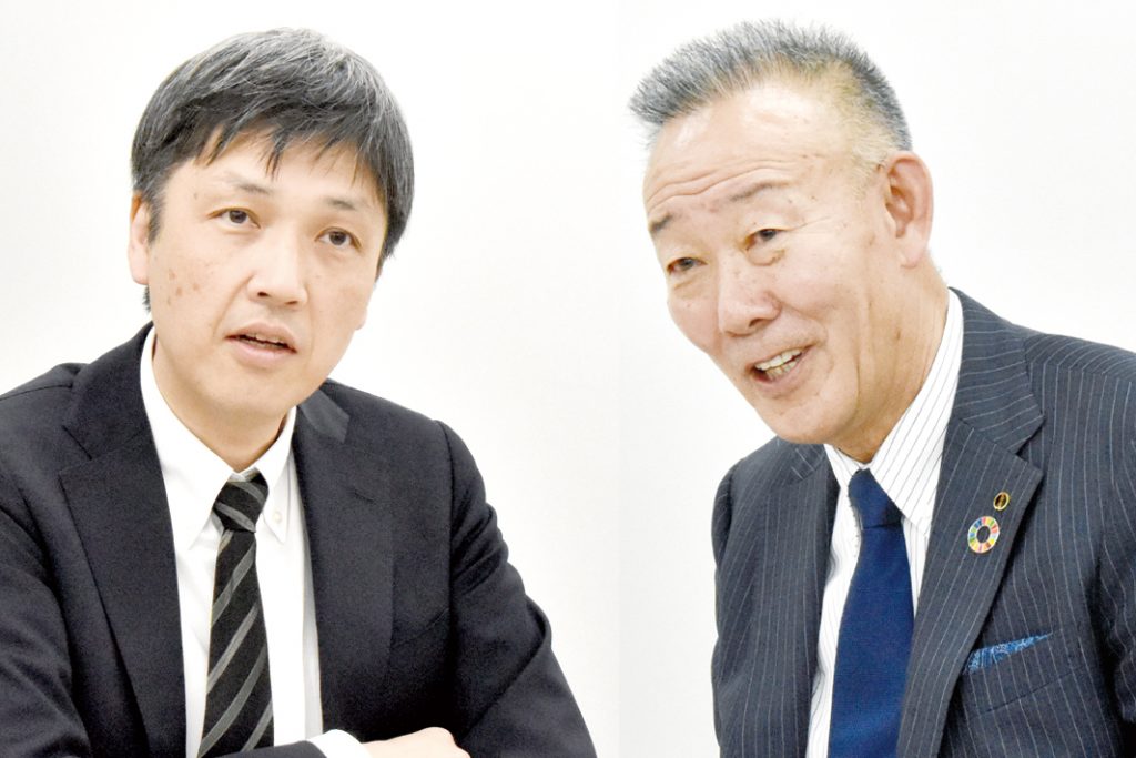日本の特殊鋼／世界に誇る技術の粋／（48）／対談／下／藤岡会長　製造業のＤＮＡ的存在に／松野課長　ＣＮ時代、世界に活躍の場