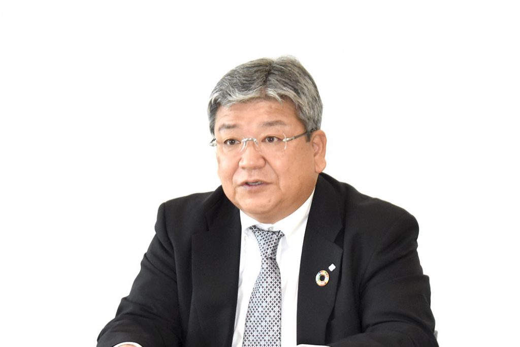 商社の経営戦略／2030年以降を見据えて／住友商事　犬伏勝也専務　金属事業部門長／再エネ・ＣＯ2削減強化／事業部門利益2000億円目指す