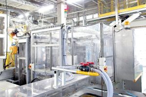 関西リサイクルシステムズ　洗濯機解体を短時間化