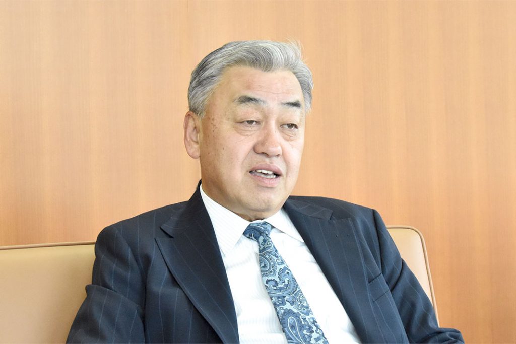 商社の経営戦略／2030年以降を見据えて／JFE商事　小林俊文社長／電磁鋼板、世界規模で拡充／海外建材、米国事業強化で成果