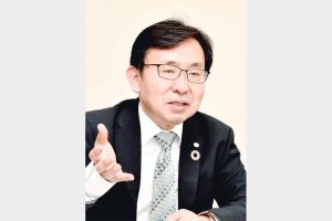 破砕・粉砕機器の総合メーカー／アーステクニカ設立20周年／西昌彦社長に聞く／求められる高度な選別／大型機や省エネ機投入