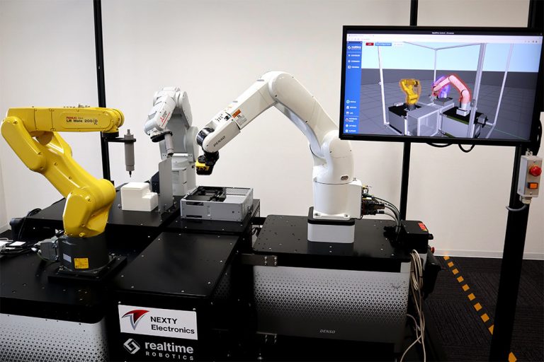 ネクスティエレクトロニクス　名古屋で体験　未来の製造業　「ぶつからない」ロボ展示