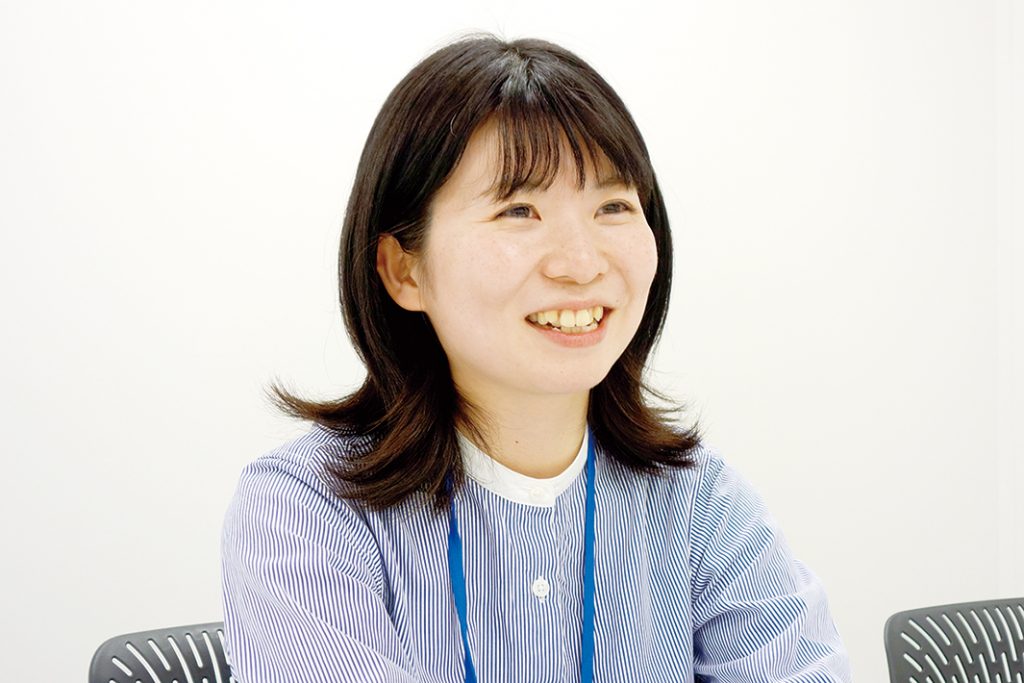 鉄鋼業界で働く／女性営業職編／インタビュー（上）／子供のころから親しみ