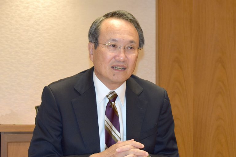 財務・経営戦略を聞く ／ＪＦＥホールディングス副社長／寺畑雅史氏／来年度へ改革の効果発揮／大型電炉導入決めＣＮ加速