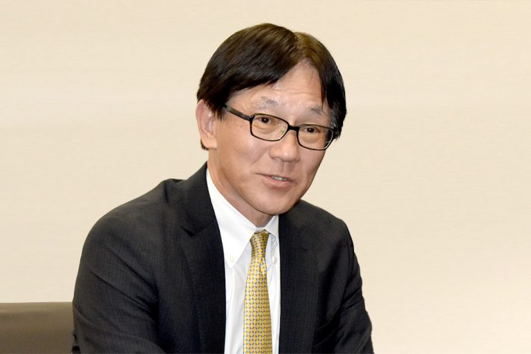 商社の経営戦略／物流・人材対策／住友商事グローバルメタルズ　村上宏社長／薄板、地域戦略を最適化／人事制度改め登用・海外勤務促進