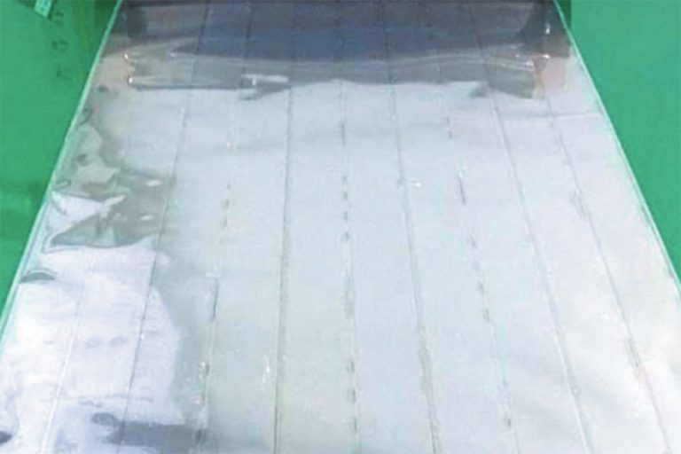 プロテリアル　磁気シールドシート、耐熱性向上　40％に薄型化