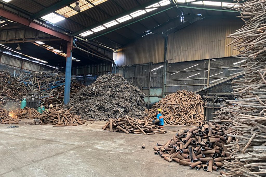 工場ルポ／タイの現地スクラップ業者／アンプラッパスチール・本社／扱い9割が工場発生品
