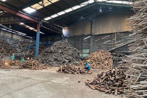工場ルポ／タイの現地スクラップ業者／アンプラッパスチール・本社／扱い9割が工場発生品