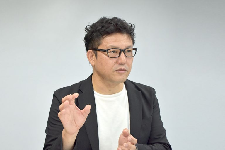 加速する循環経済への移行／インタビュー編／DO･CHANGE／岸本明弘社長／銅・炭化物に分離再生／途上国の野焼き撲滅目指す／被覆電線処理に新技術