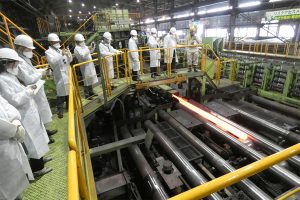 日本鉄リサイクル工業会　清水鋼鉄など　3工場見学　ゴルフや観光も