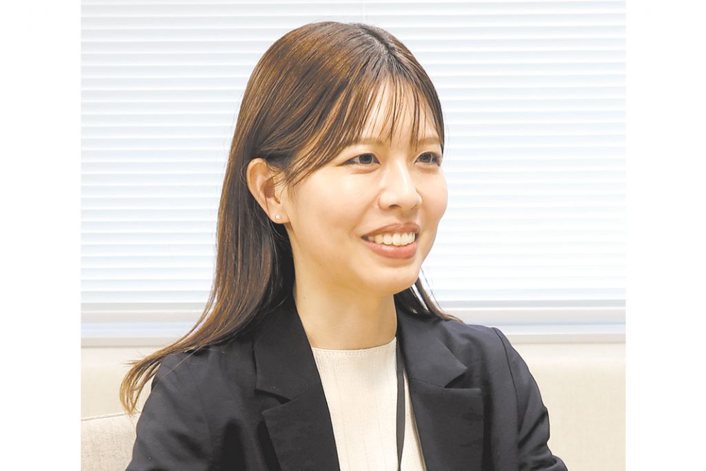非鉄業界で働く／三菱マテリアルトレーディング／女性総合職編／インタビュー（上）／根気強く対応し信頼得る