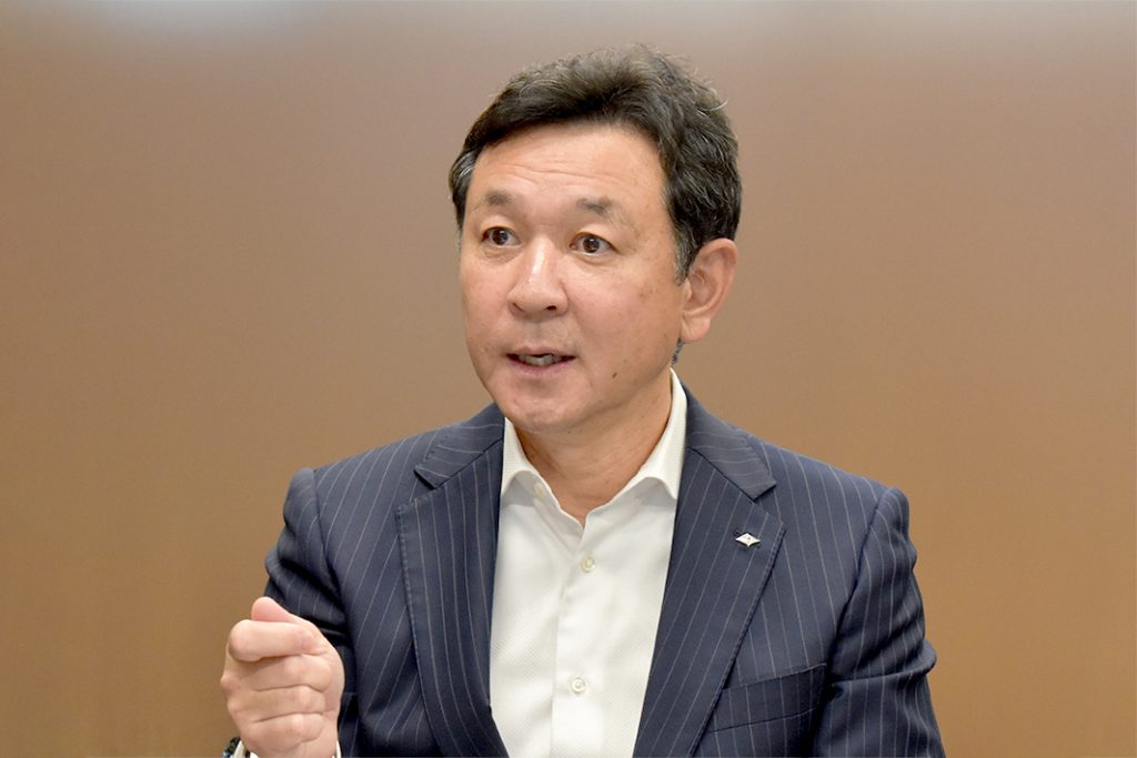 商社の経営戦略／１０年先を見据えて／神鋼商事　髙下拡展社長／事業構造変革し競争力／国内アルミ再生、合弁・協業進める