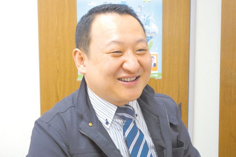 鉄鋼業界で働く／ ―グローバル人材編―　インタビュー／「お客さまに会える」喜び