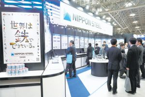 鉄道技術展が開幕　日本製鉄、鉄道用車輪を展示　幕張メッセ
