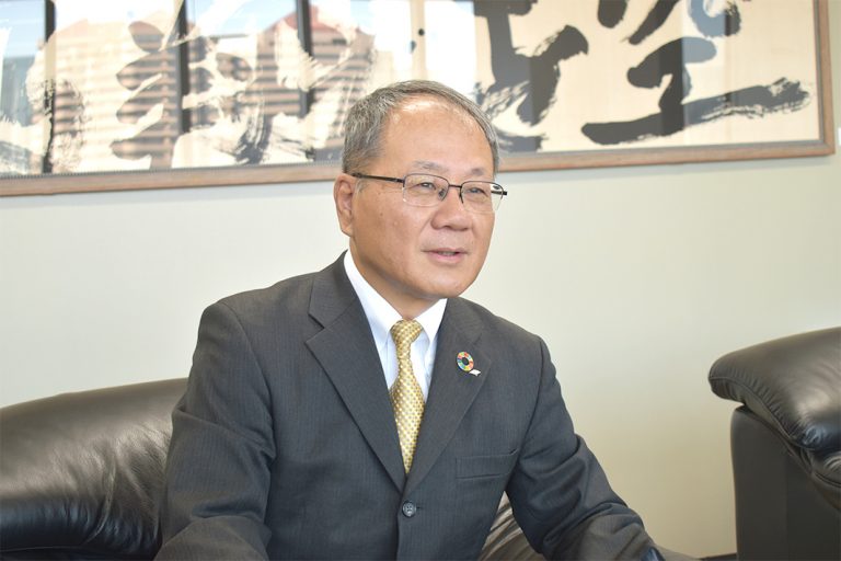 財務・経営戦略を聞く/神戸製鋼所取締役 執行役員/木本 和彦氏/素材系の収益改善に注力/中国アルミ板合弁、来期に利益貢献