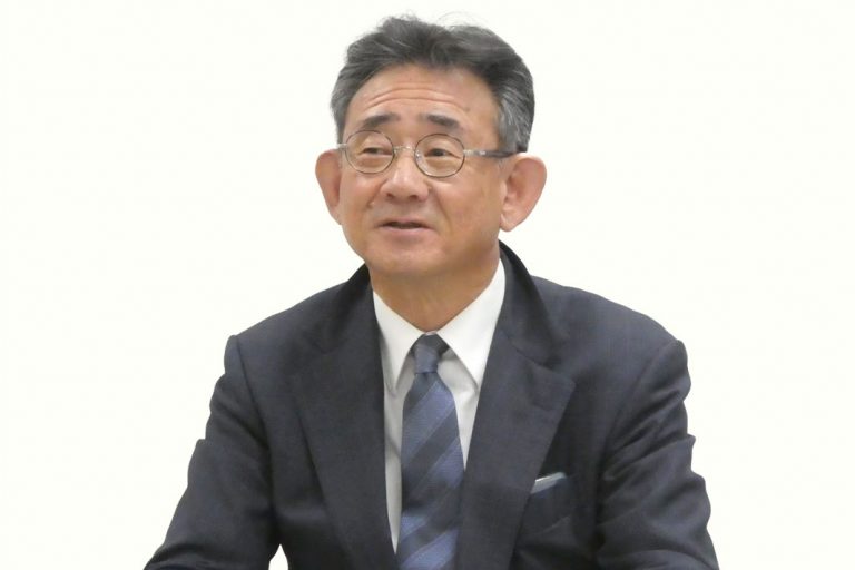 鉄鋼新経営　厳しさ増す市場に対応／王子製鉄社長／貴戸信治氏／異形平鋼など新需要開拓／二次加工強化し高付加価値化