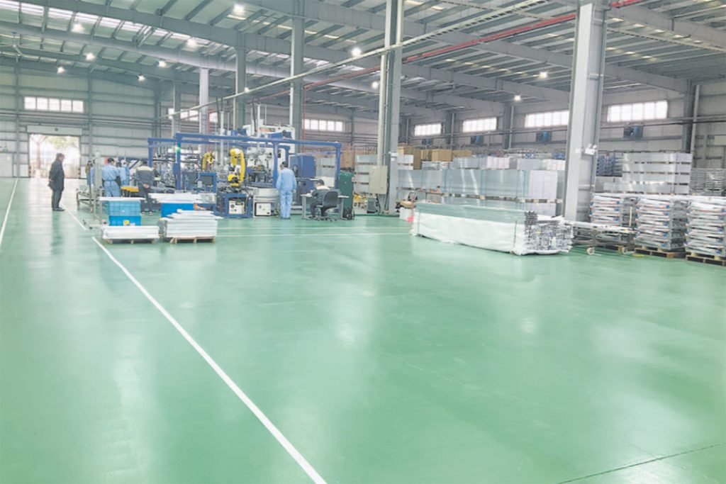 アルインコ、中国工場でアルミ製足場板 能力増強　2ライン化、ロボ溶接も