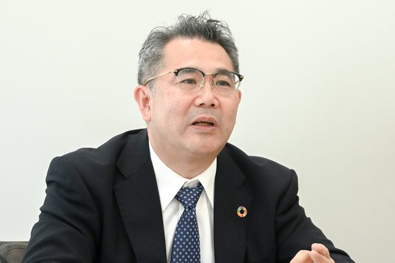 鉄鋼新経営　厳しさ増す市場に対応／東京製鉄社長／奈良　暢明氏／低ＣＯ2鋼材　収益に貢献／条鋼・鋼板　出荷量「戻す」