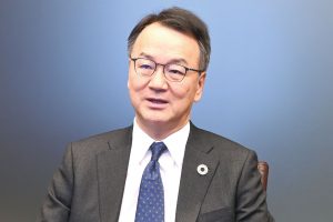 創刊９０周年記念対談　日本鉄鋼業の針路／（2）／日本鉄鋼連盟　今井正会長／産業新聞社　谷藤真澄社長／実効性ある通商措置　重要
