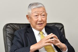 100年企業に向けて 東京製鉄の挑戦/(7)/池谷正成相談役に聞く(上)/平炉・形鋼製造から始動
