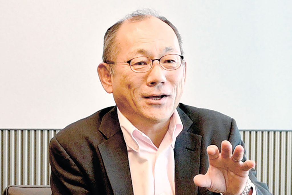 非鉄新経営　厳しさ増す市場に対応／日本軽金属ＨＤ社長／朝来野　修一氏／放熱・半導体・車に重点投資／脱自前主義、他社と積極的に協業