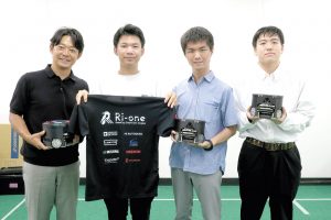 立命館大ＡＩサッカーロボ、世界一へ　井田商店が材料支援