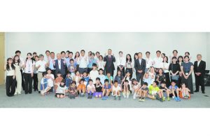 日鉄物産　本社で子ども参観日開催