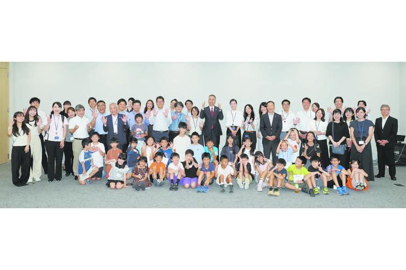 日鉄物産　本社で子ども参観日開催