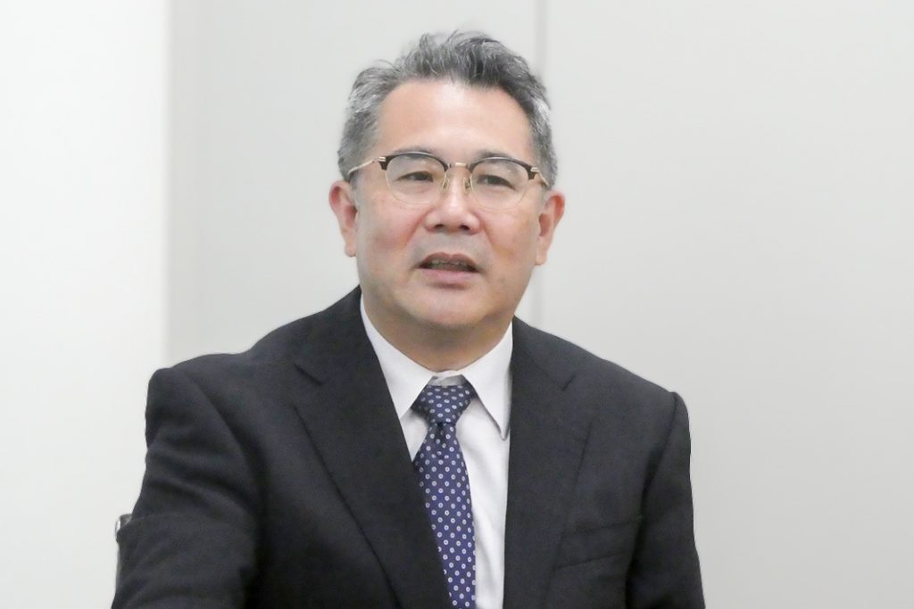 鉄鋼新経営　厳しさ増す市場に対応／東京製鉄社長／奈良　暢明氏／低炭素鋼材供給が使命／「Ｖ宇都宮」などコストダウン注力