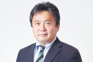 業界団体トップに聞く／日本溶接協会／青山和浩会長（東京大学教授）／技術継承方法の確立重要／溶接学会と合併、情報発信強化