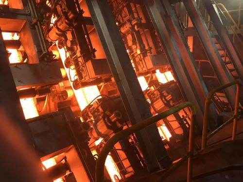 ＪＦＥスチール仙台製造所　ブルーム連続鋳造機